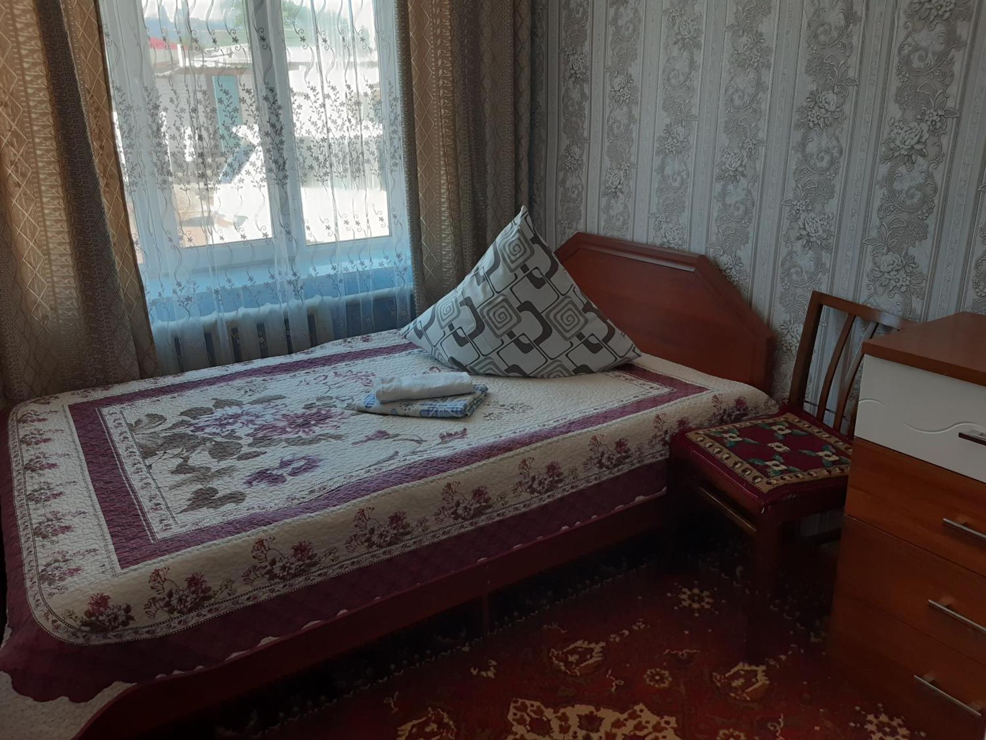 Guest House Lola Kochkor Ngoại thất bức ảnh