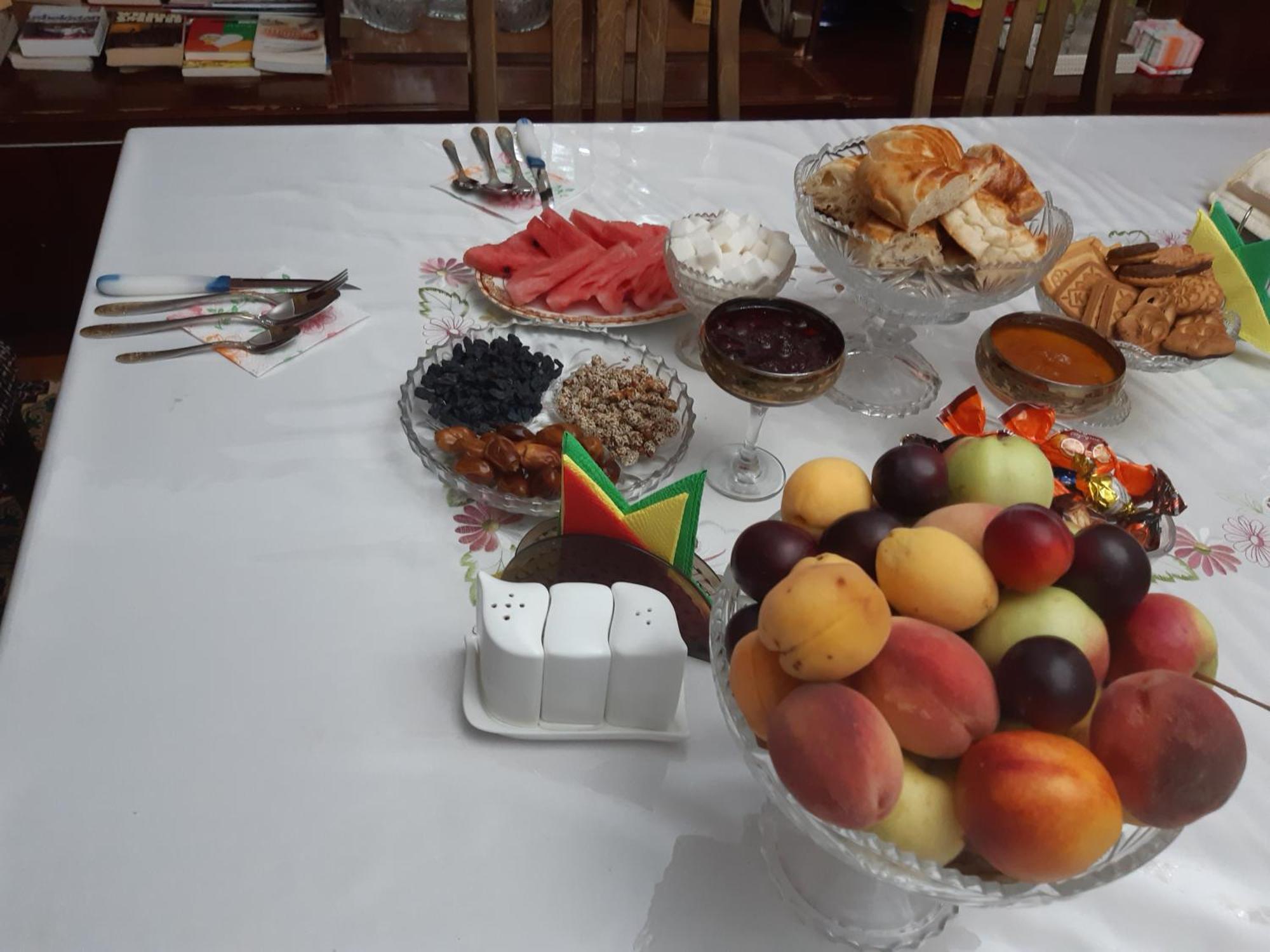 Guest House Lola Kochkor Ngoại thất bức ảnh