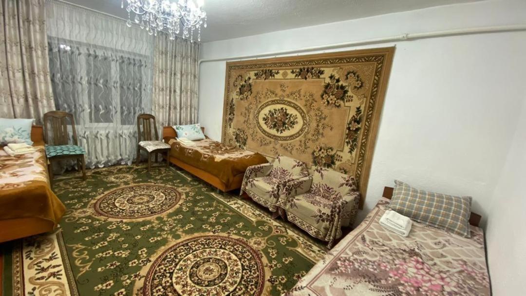 Guest House Lola Kochkor Ngoại thất bức ảnh