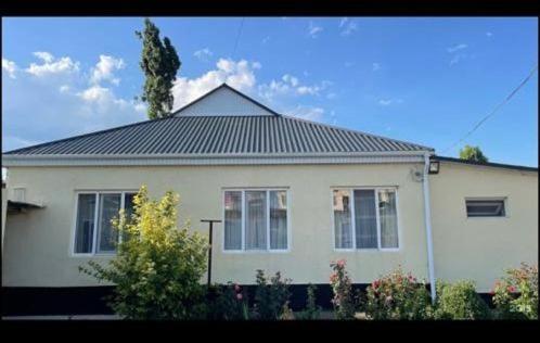 Guest House Lola Kochkor Ngoại thất bức ảnh